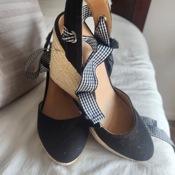 Express NWT Black Espadrille wedge wrap around ankle shoes - Picture 7 of 14